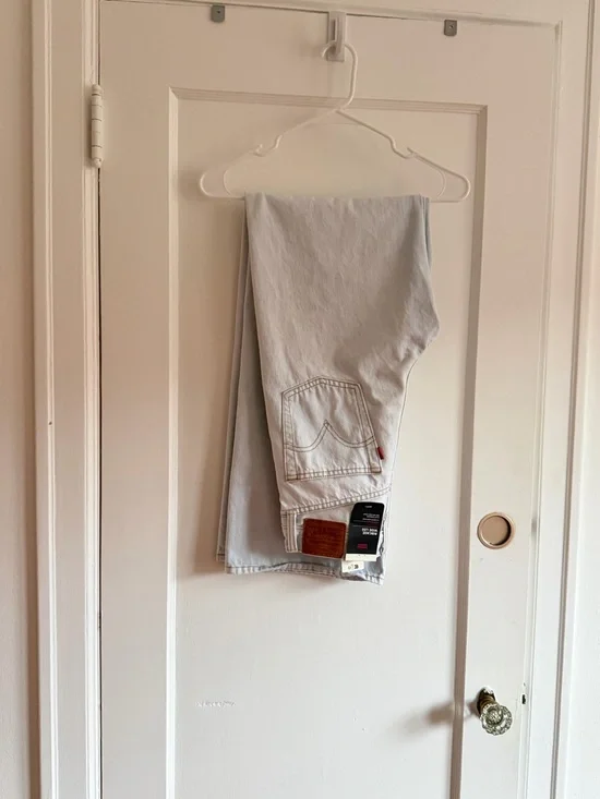 Levi's Ribcage Wide Leg High-Rise Jeans in Light  Wash 27x34 - Picture 3 of 7